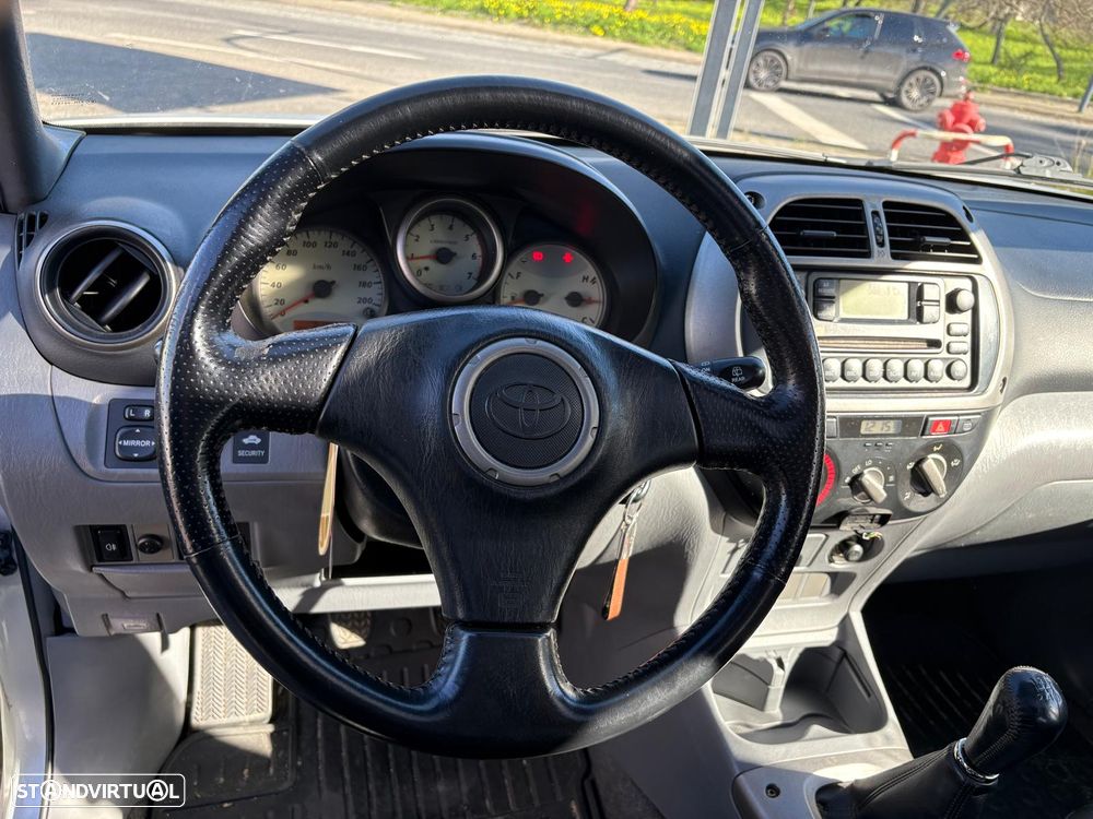 Toyota RAV4 2.0 D-4D TA - 14