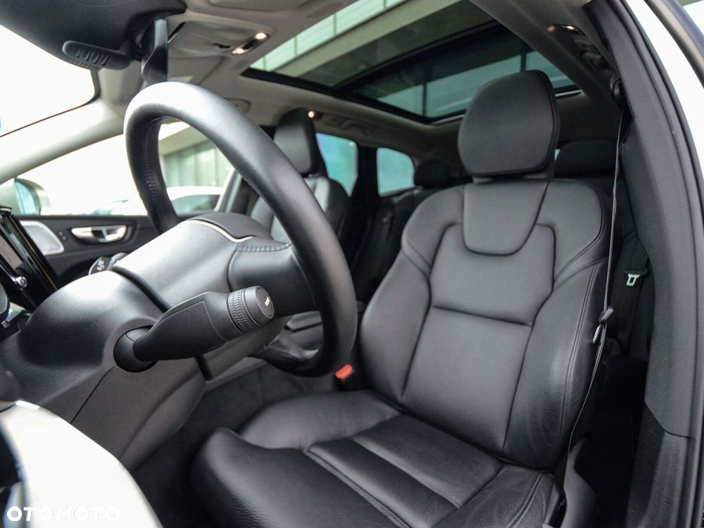 Volvo XC 60 D5 SCR AWD Inscription - 34