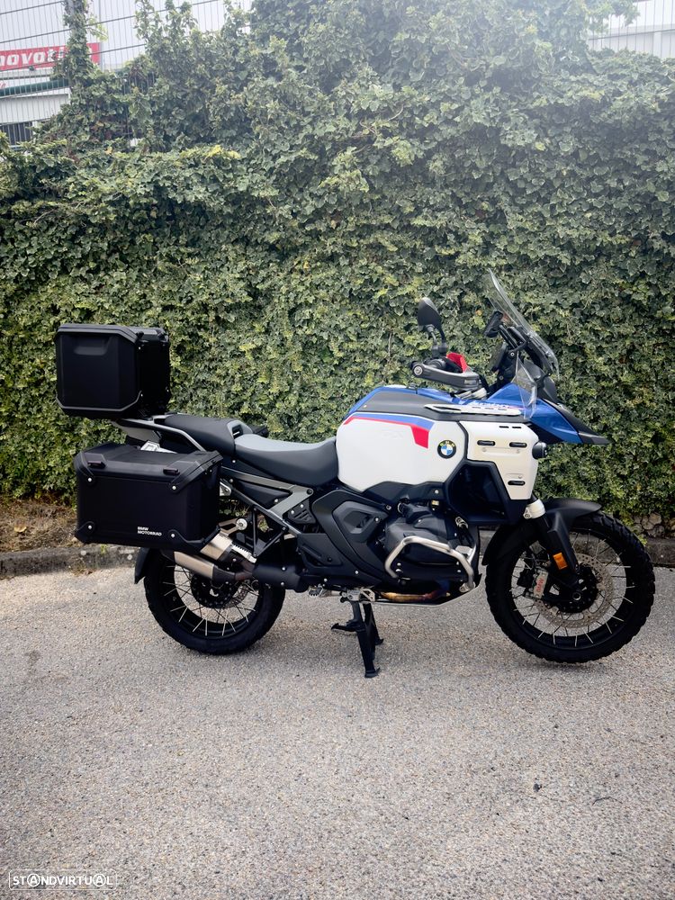 BMW R 1300 GS Adventure Trophy - 1
