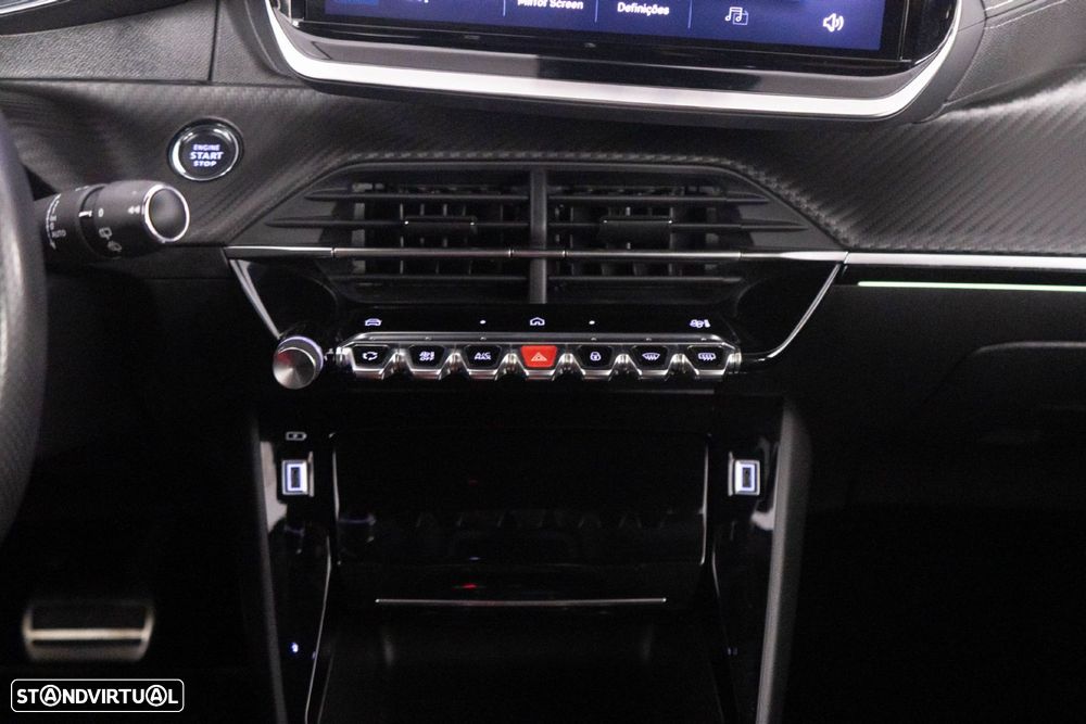 Peugeot 2008 1.2 PureTech GT EAT8 - 20