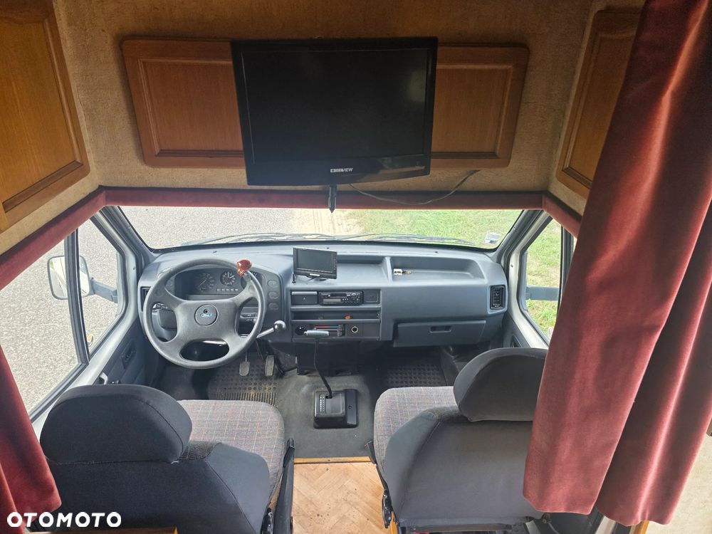 Ford Transit - 20