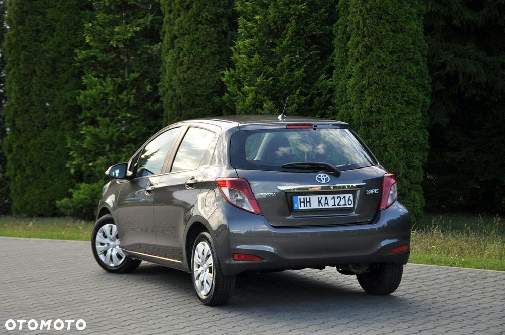 Toyota Yaris - 15
