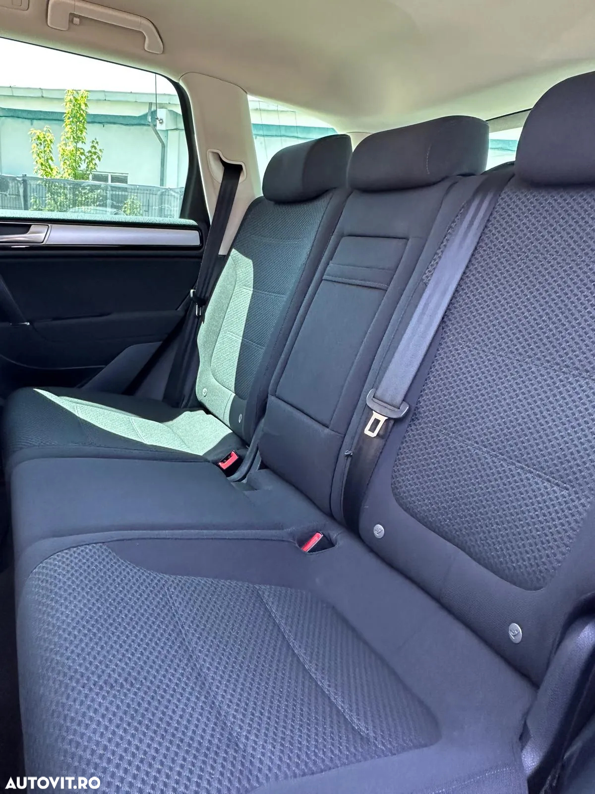 Volkswagen Touareg 3.0 V6 TDI BMT - 11