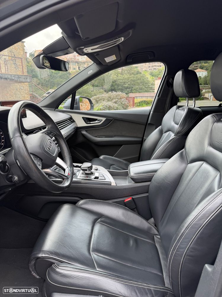 Audi Q7 3.0 TDI quattro S-line Tiptronic 7L - 9