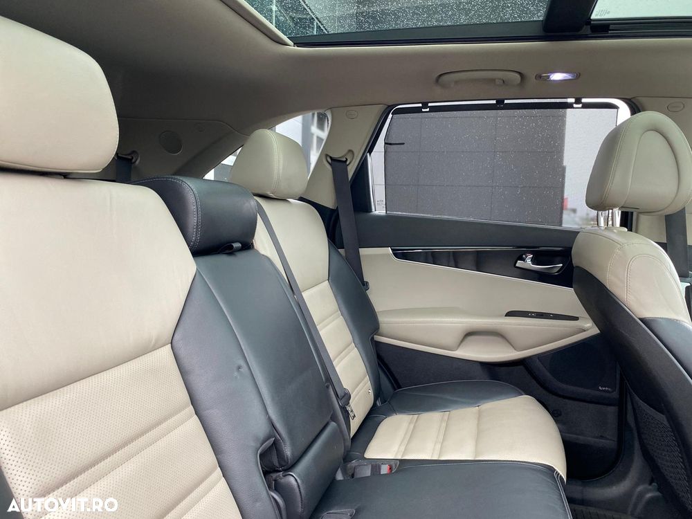 Kia Sorento 2.2 DSL 6AT 4x4 Cosmo - 23