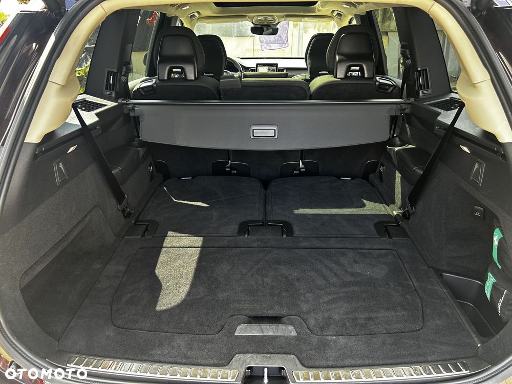 Volvo XC 90 - 17