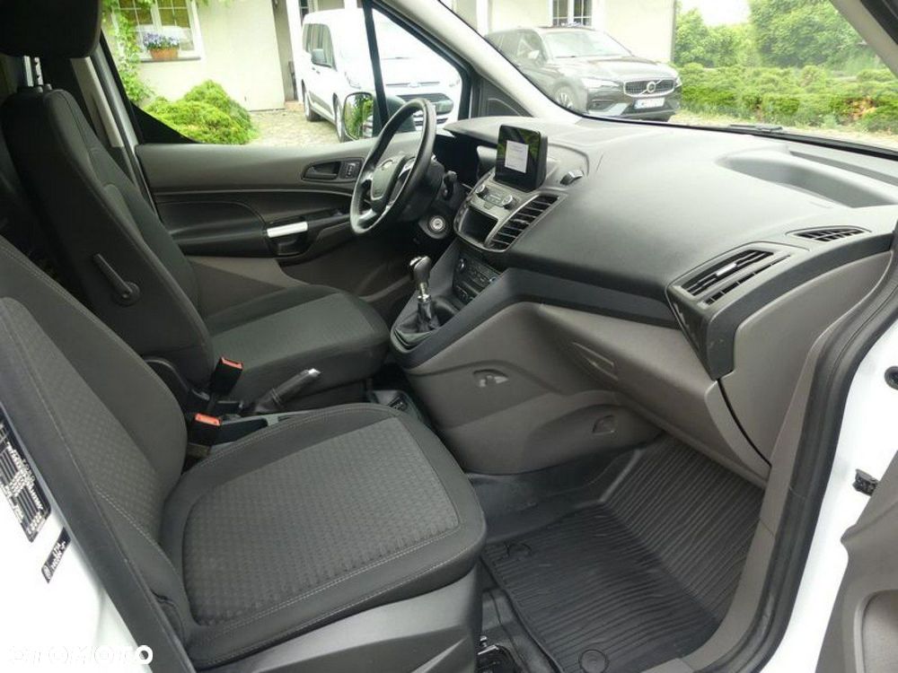 Ford Transit Connect - 11