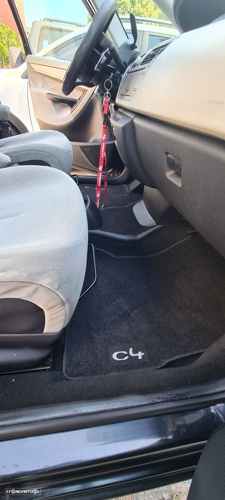 Citroën C4 Picasso - 11