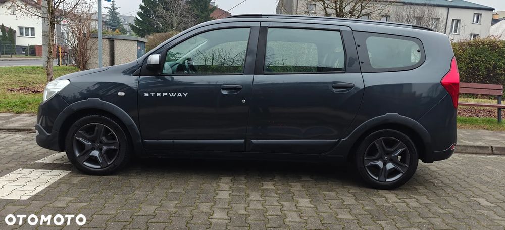 Dacia Lodgy dCi 110 Stepway Celebration - 2