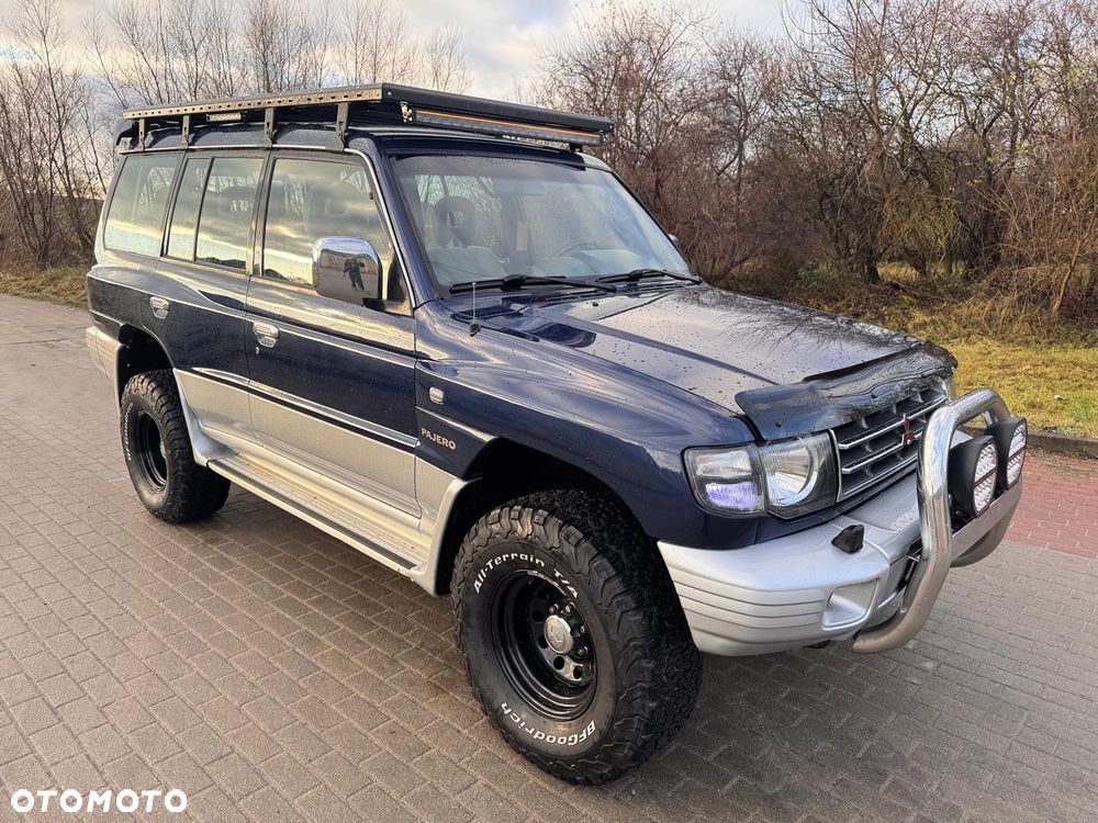 Mitsubishi Pajero - 3