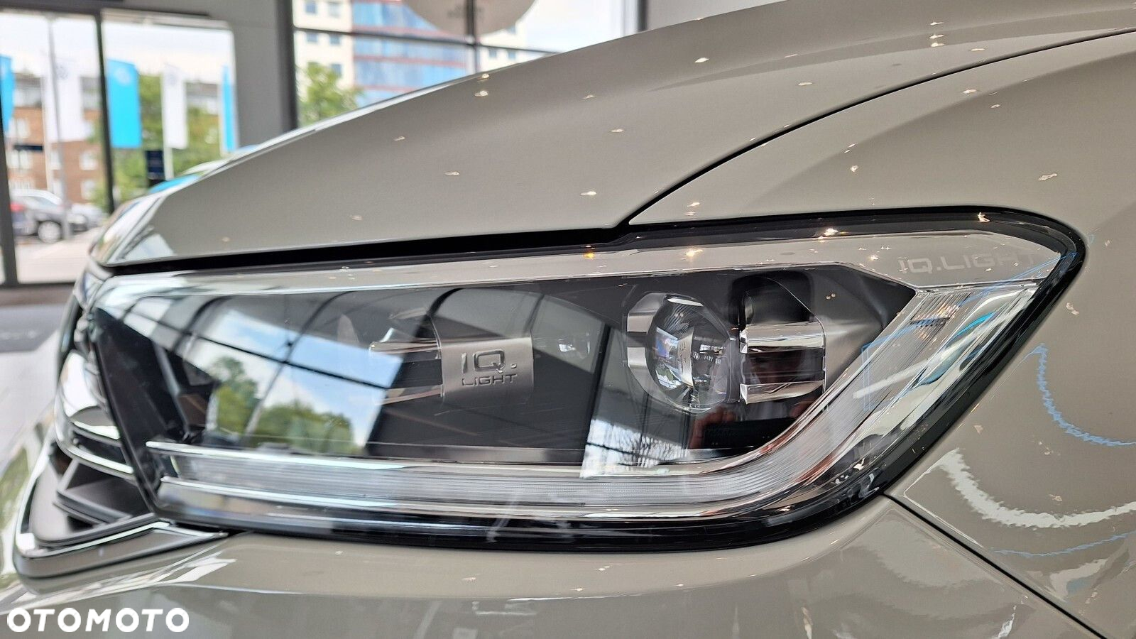 Volkswagen T-Roc - 14