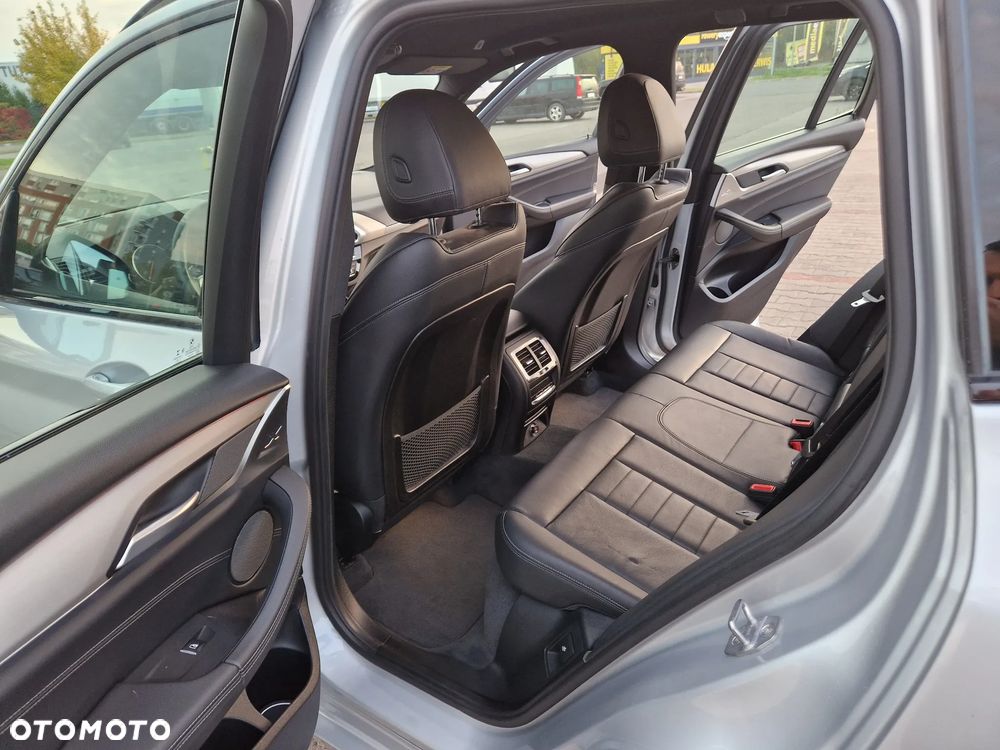 BMW X3 - 18