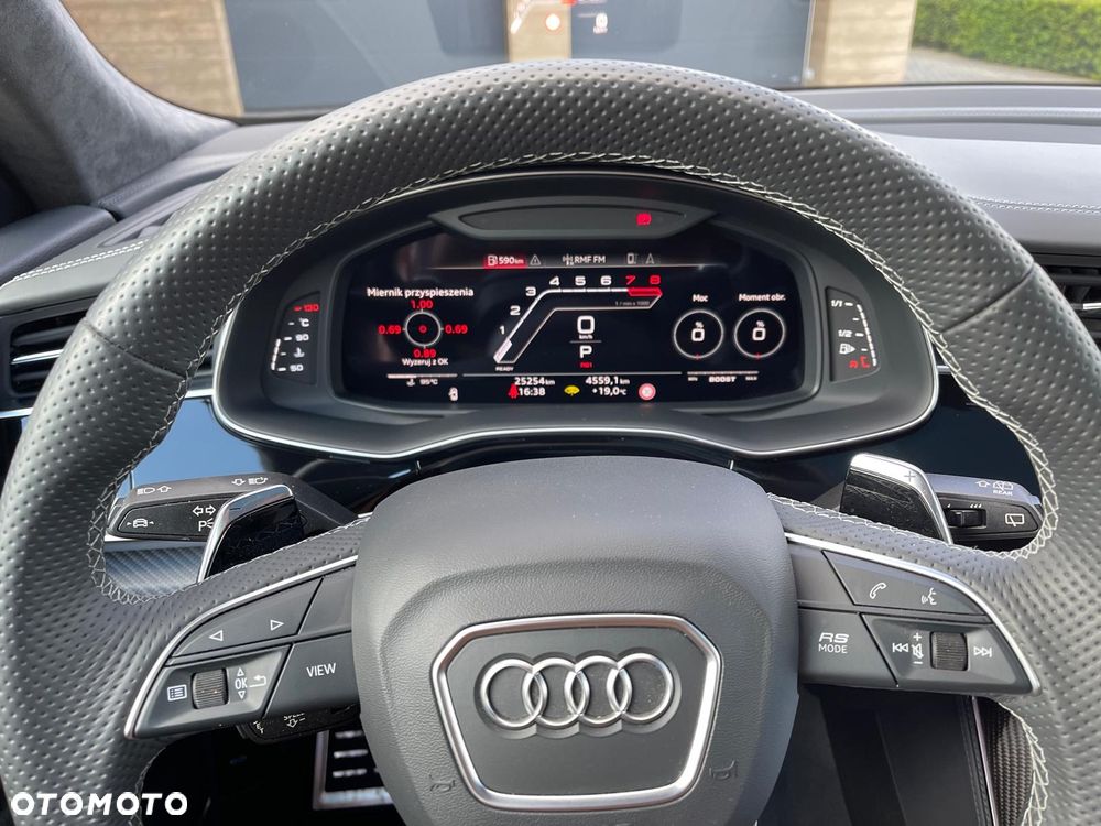 Audi RS Q8 - 16