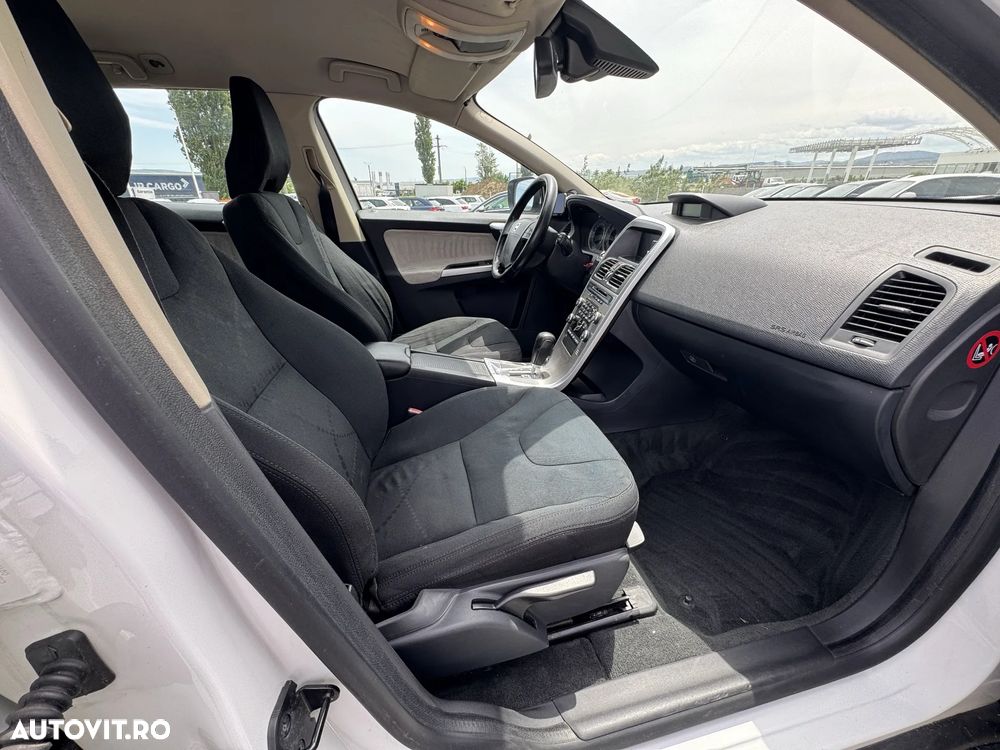 Volvo XC 60 2.4D AWD Aut. - 20