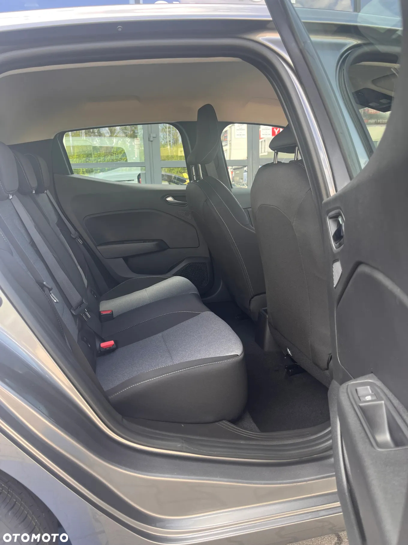 Renault Clio - 10
