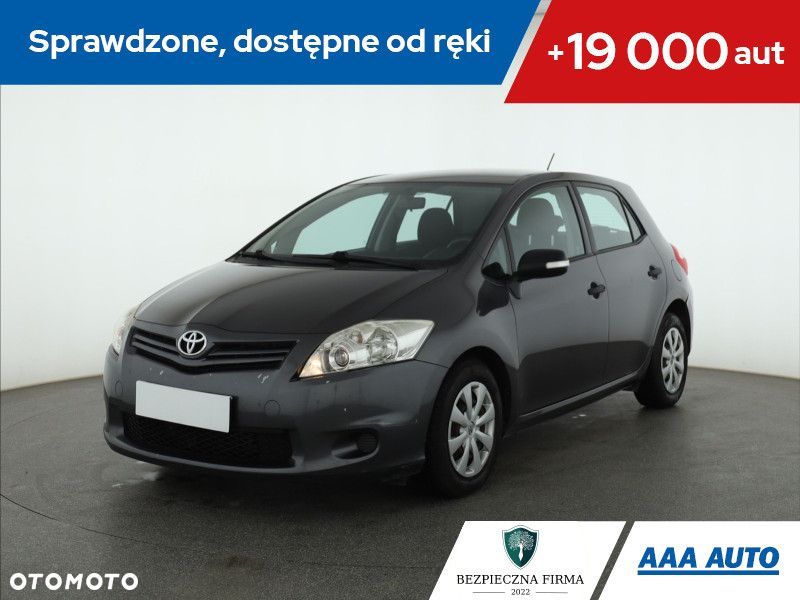 Toyota Auris - 2