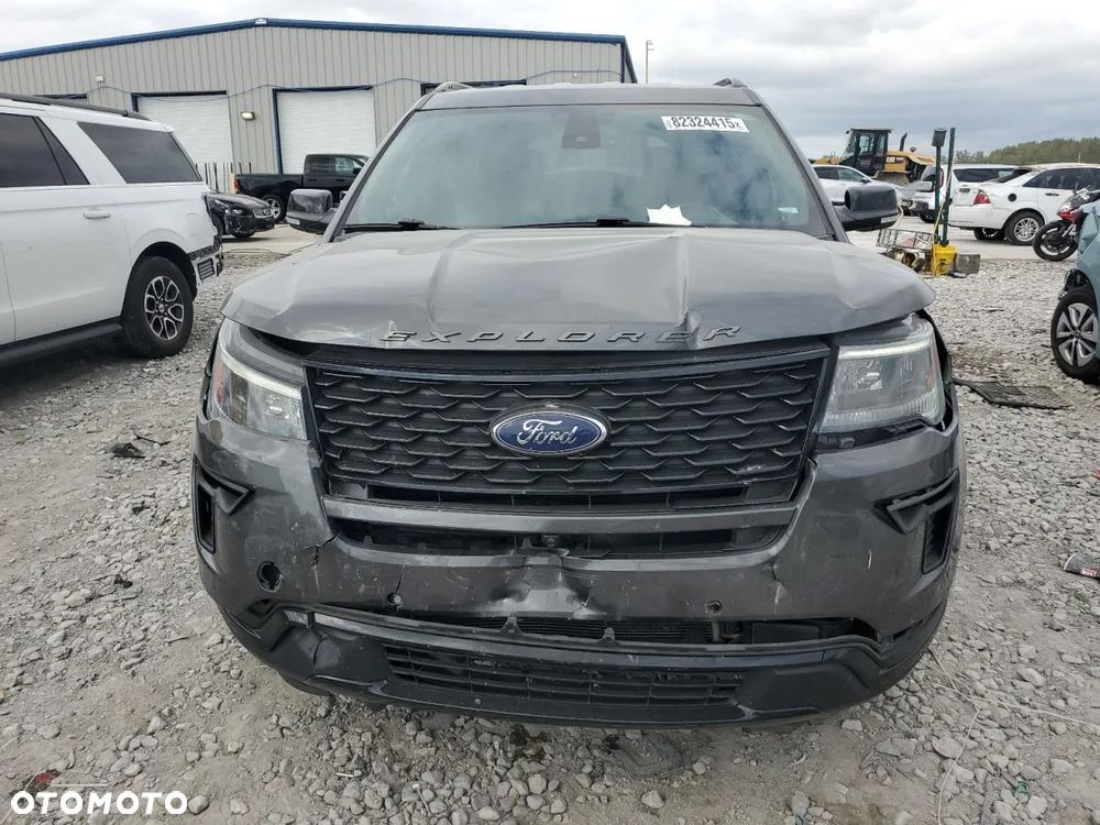 Ford Explorer - 5