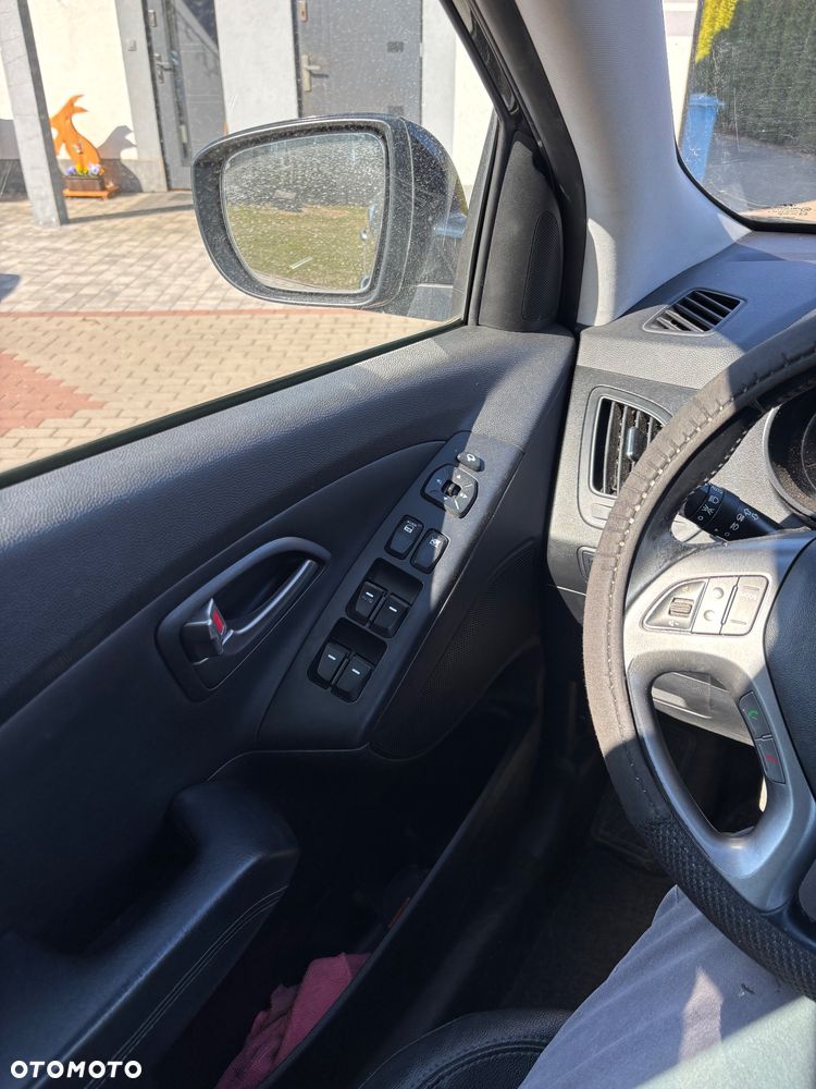 Hyundai ix35 1.7 CRDi Premium 2WD - 13