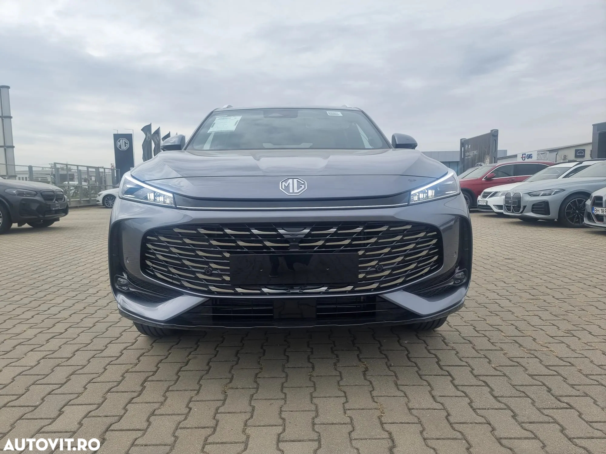 MG HS 1.5 T-GDi 7DCT Exclusive - 8