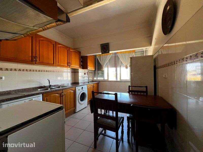 Apartamento T3 na Portela com Garagem - Grande imagem: 4/12