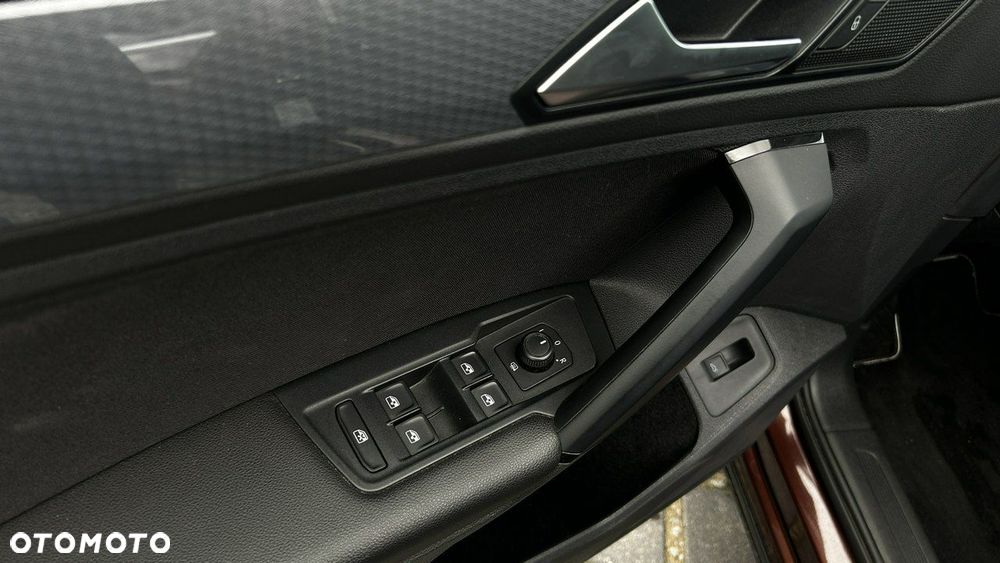 Volkswagen Tiguan - 22