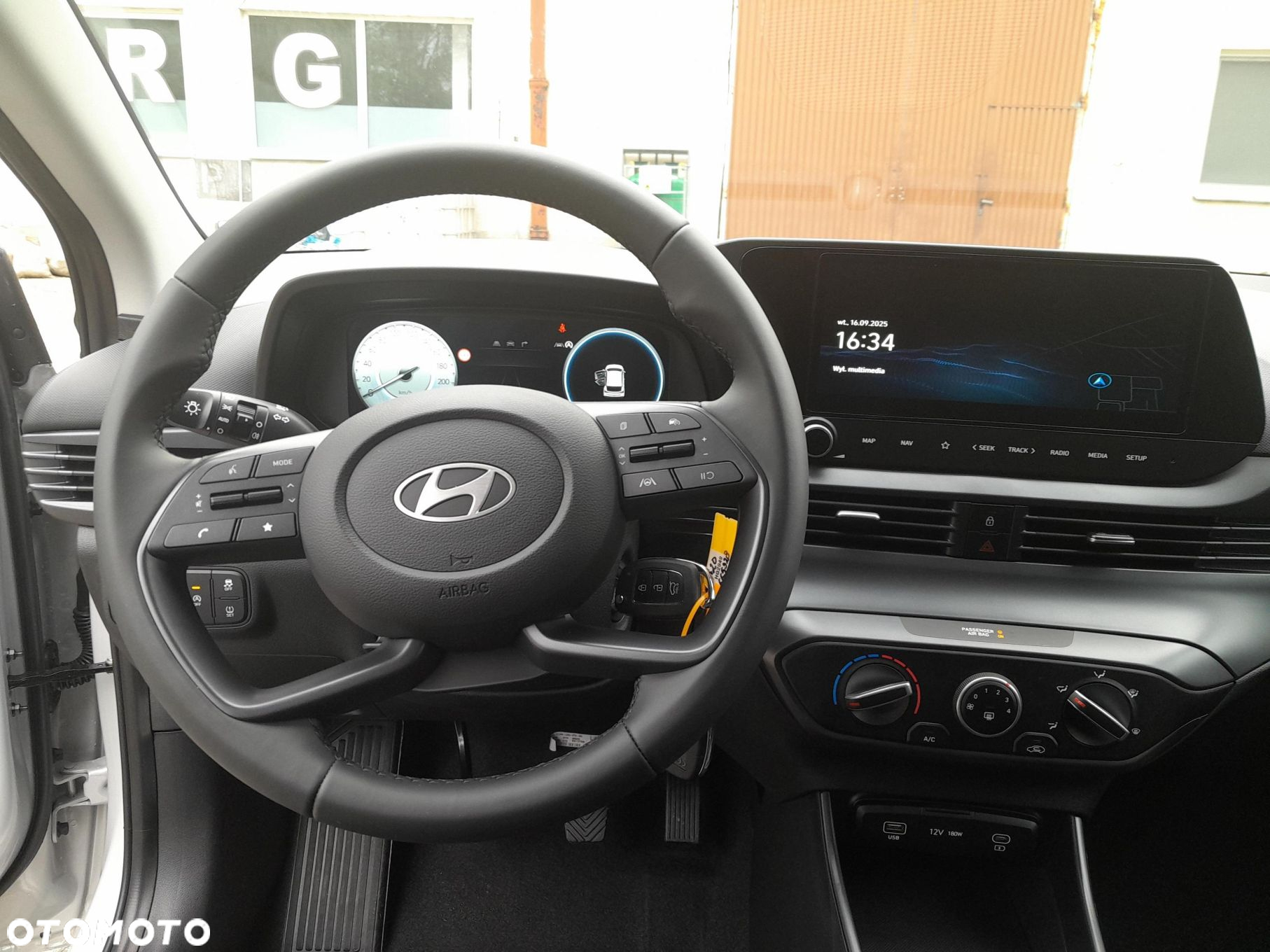 Hyundai i20 1.2 Modern - 26