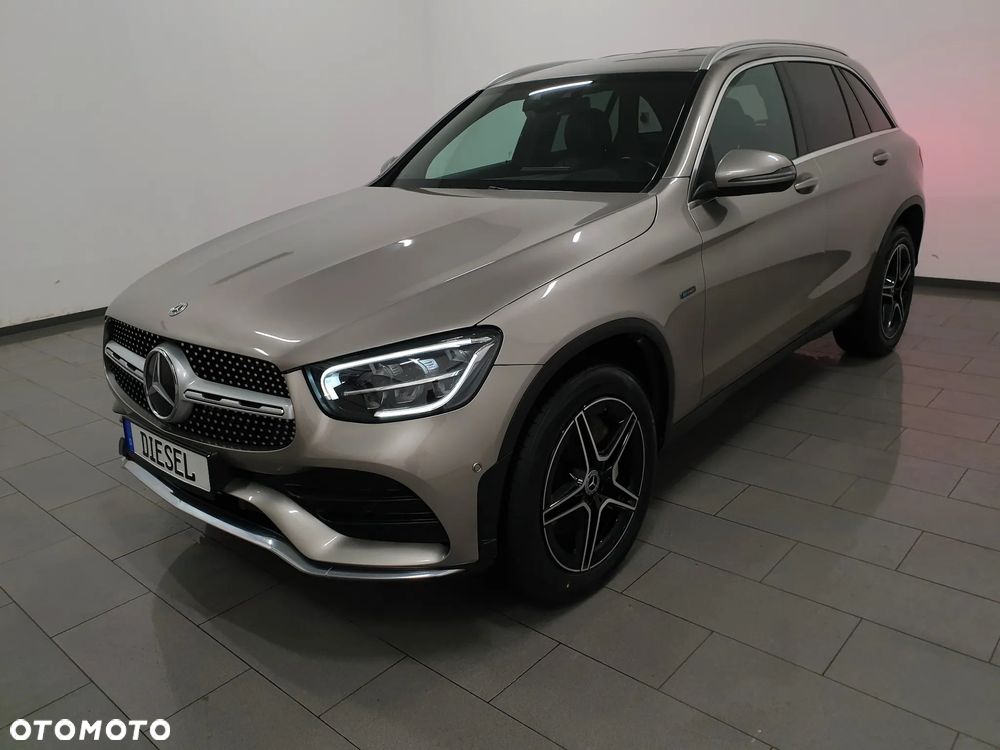 Mercedes-Benz GLC 300 de 4Matic 9G-TRONIC AMG Line Plus - 1