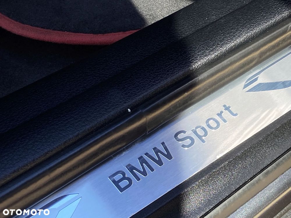 BMW X1 xDrive18d Sport Line - 40