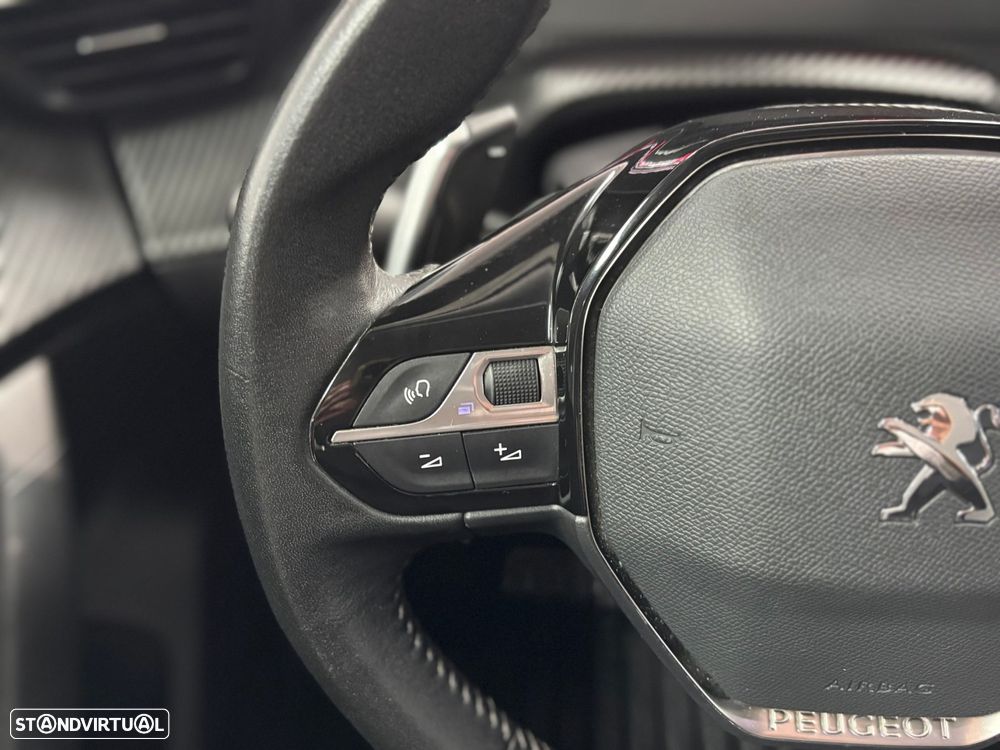 Peugeot 2008 1.2 PureTech Allure EAT8 - 13