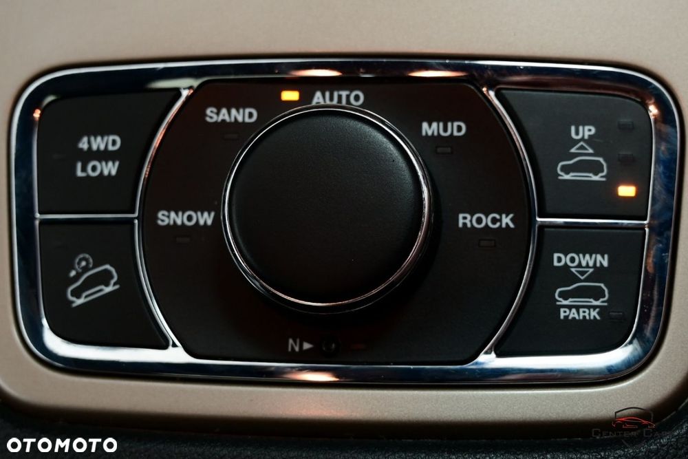Jeep Grand Cherokee 3.0 CRD Overland Summit Platinum - 32