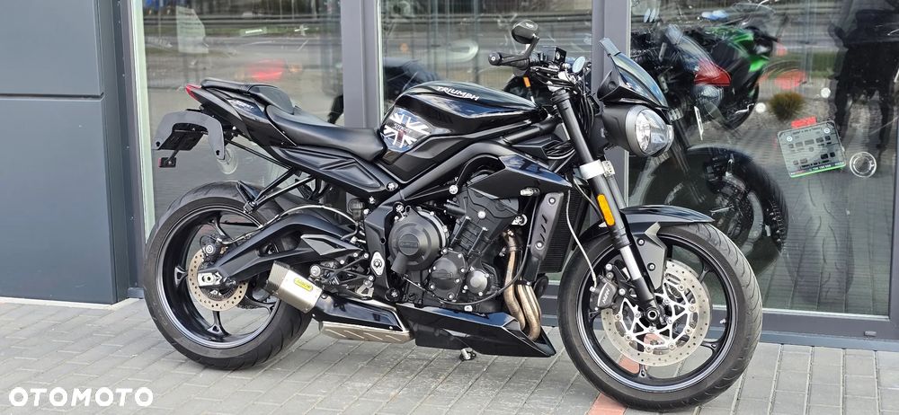 Triumph Street Triple - 3