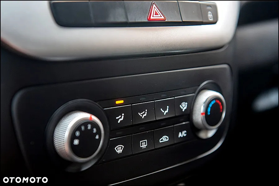 Kia Venga - 29