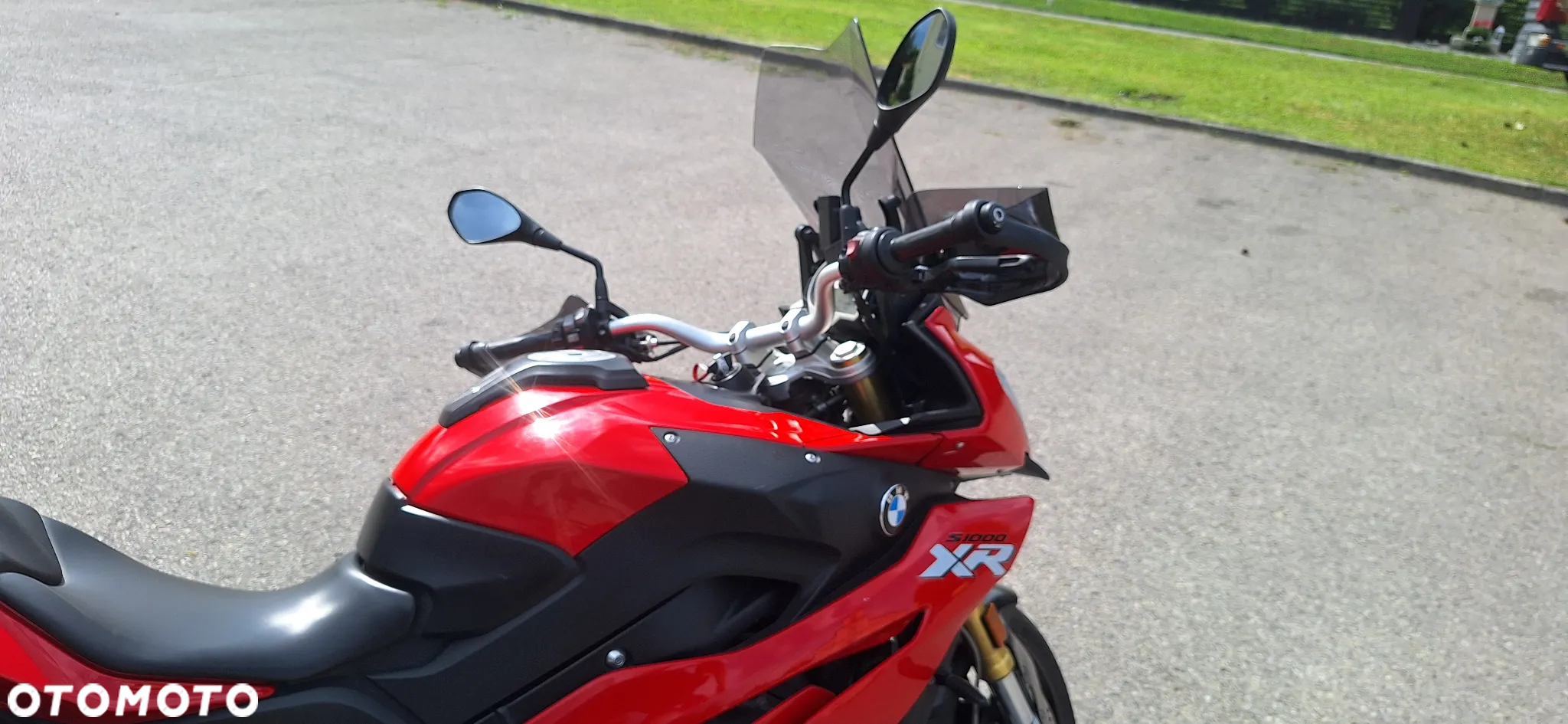 BMW S - 5