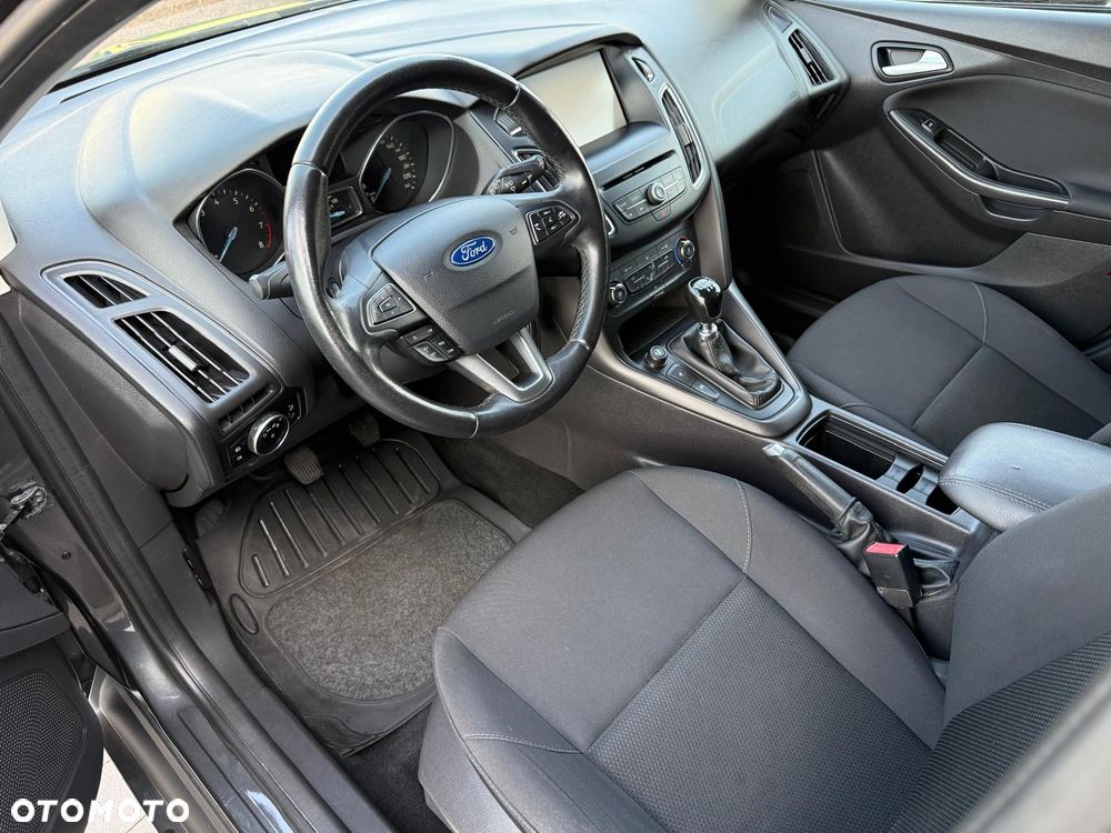 Ford Focus - 15