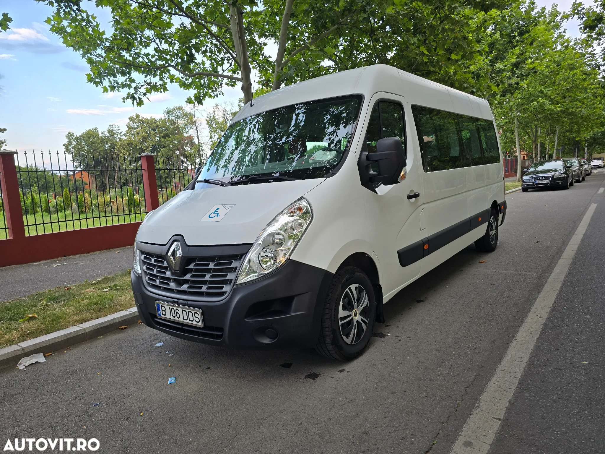 Renault Master 2.3 dCi 110 Combi 3,5t L2H2 8+1 locuri 4,7 m3 Confort - 3