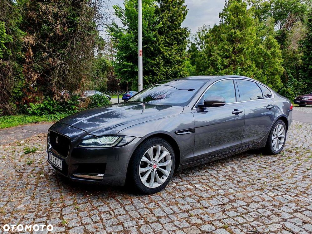 Jaguar XF - 4