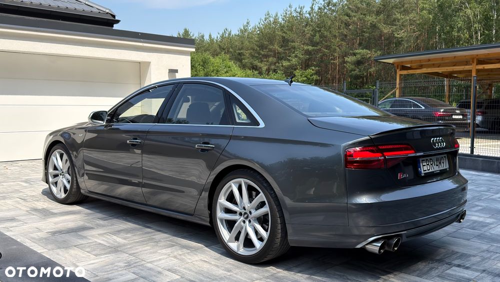 Audi S8 - 17