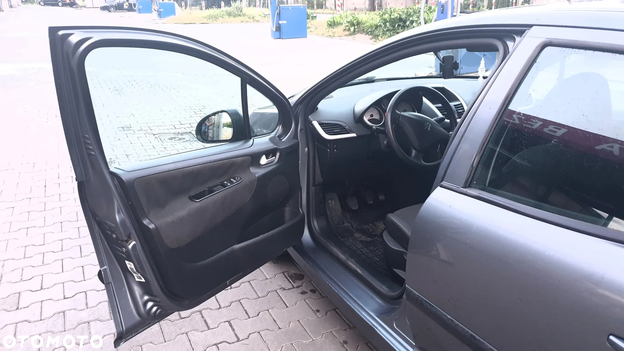 Peugeot 207 - 7