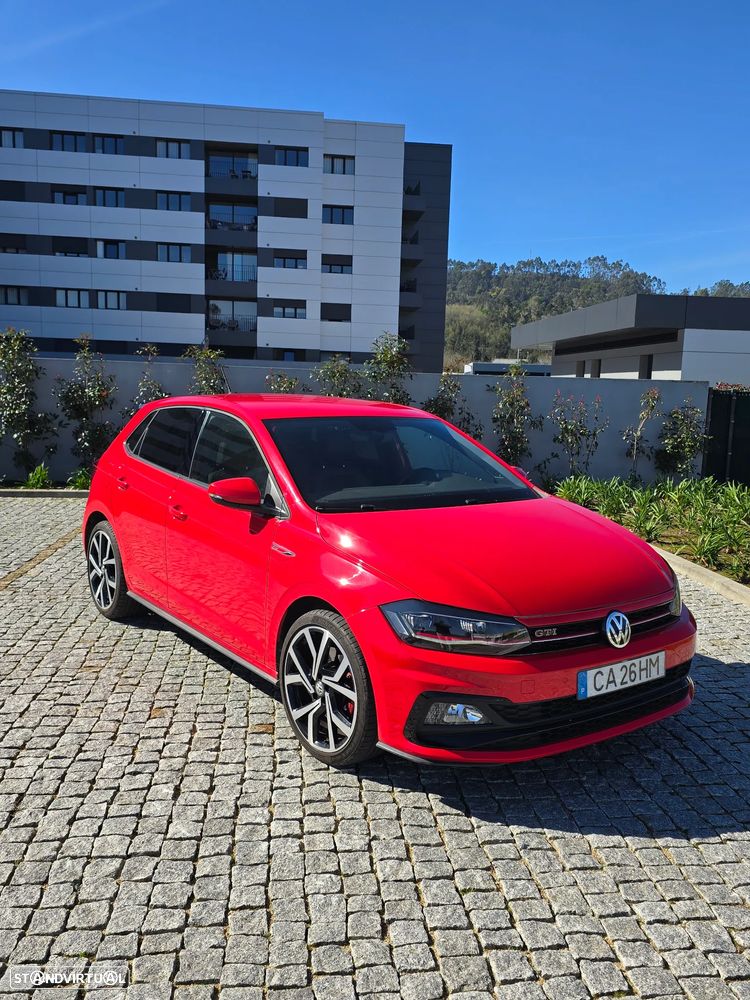 VW Polo 2.0 TSI DSG GTI - 1