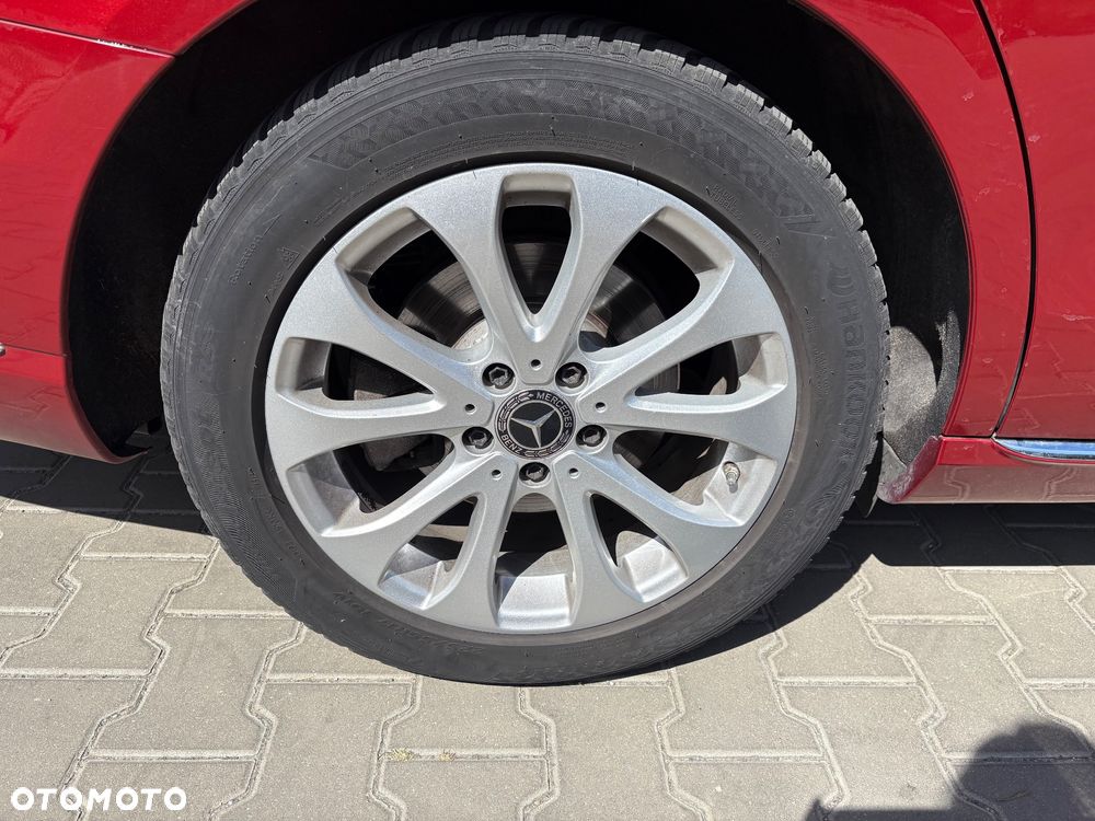 Mercedes-Benz Klasa E 220 d 4Matic 9G-TRONIC Avantgarde - 11