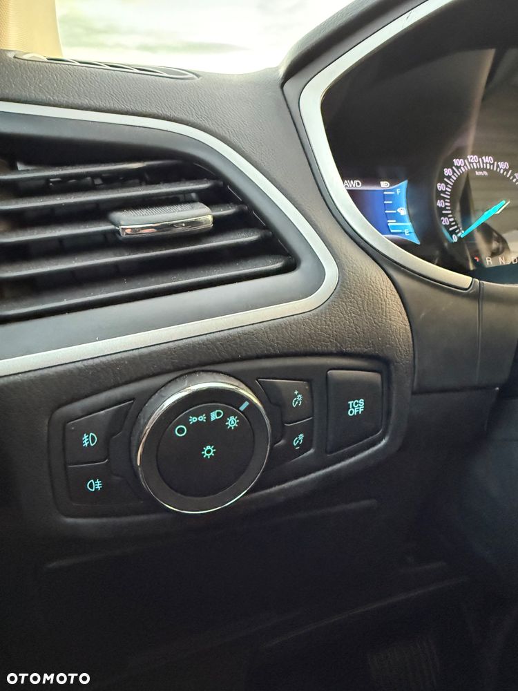 Ford Edge - 9