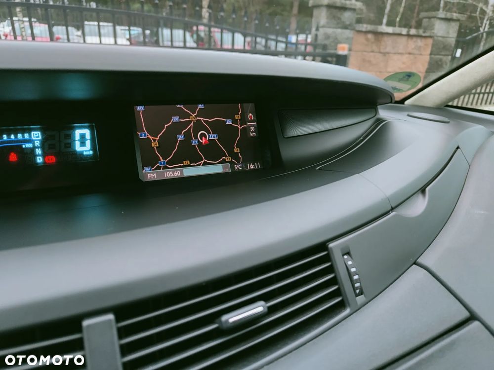 Renault Espace 2.0 dCi FAP Expression - 16