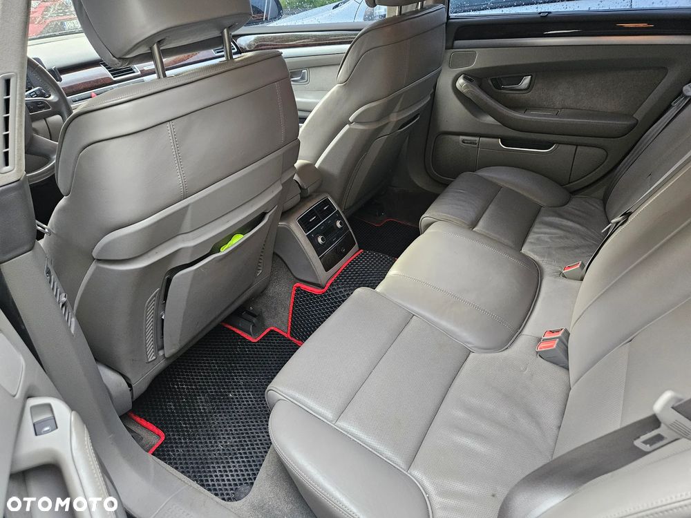 Audi A8 4.2 FSI Quattro - 19