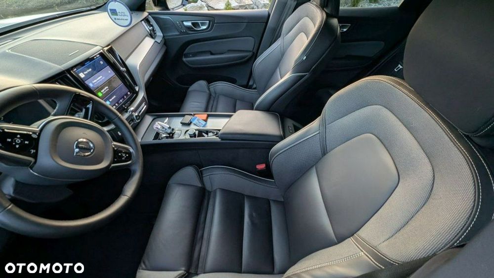 Volvo XC 60 B4 D AWD Geartronic RDesign - 23