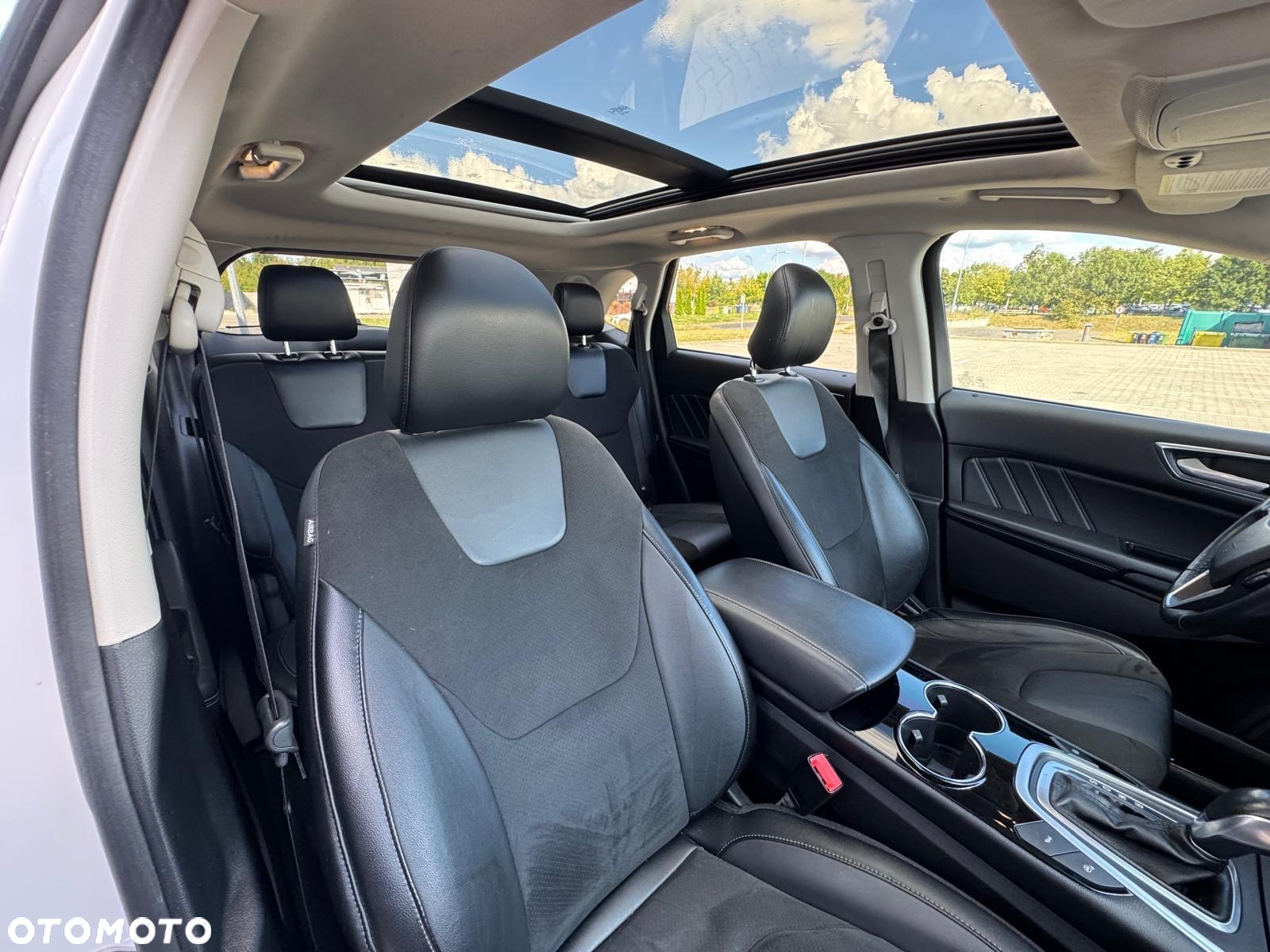 Ford Edge 2.0 EcoBlue Twin-Turbo 4WD ST-Line - 24