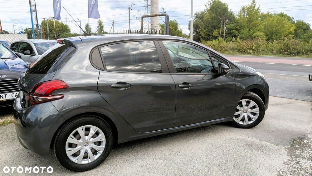 Peugeot 208 - 9