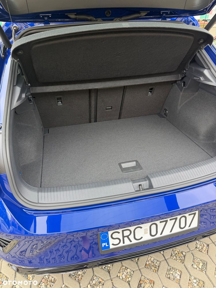 Volkswagen T-Roc - 9