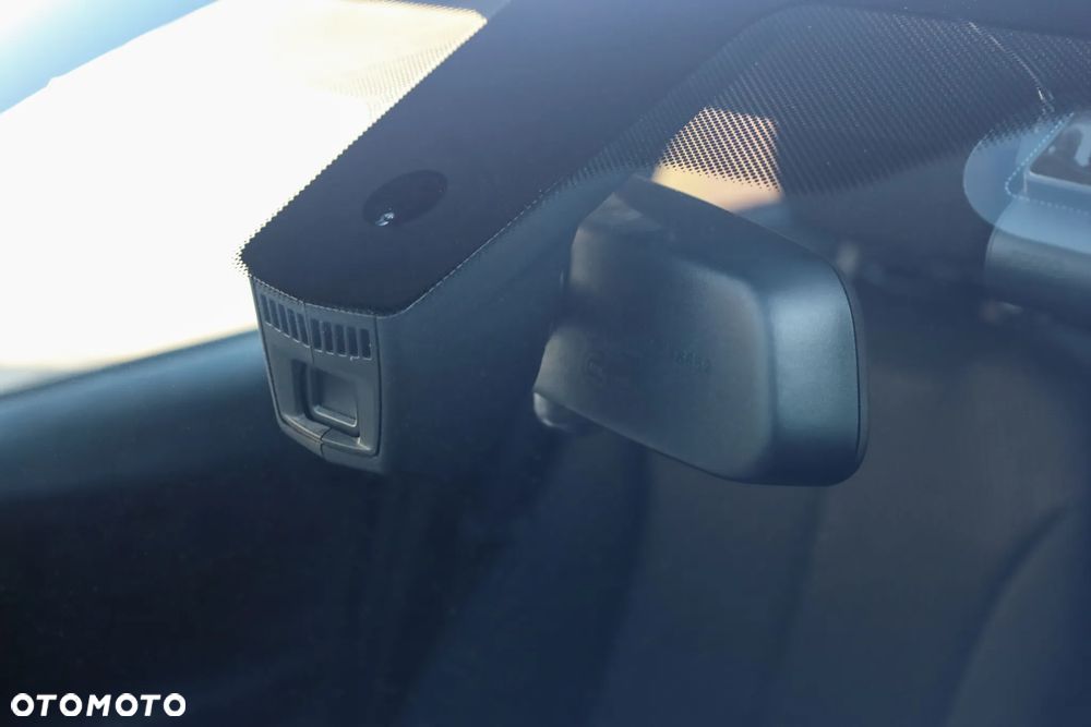 BMW Seria 3 318i - 12