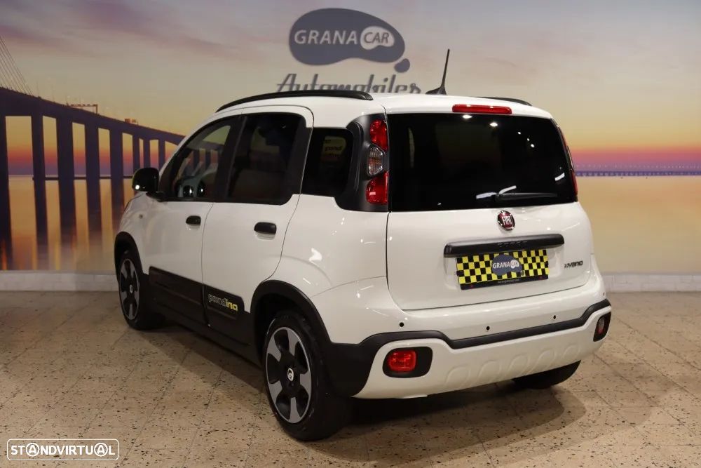 Fiat Panda 1.0 Hybrid Pandina - 2