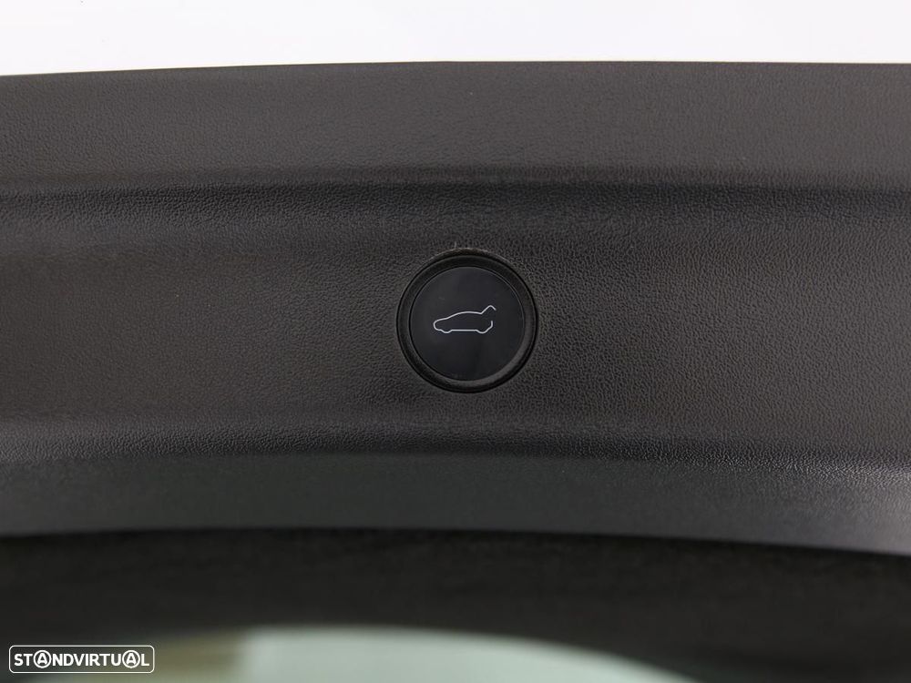 Tesla Model Y RWD - 17